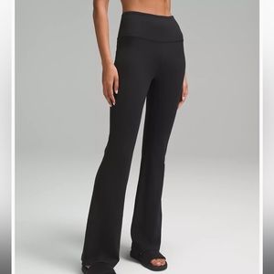 LULULEMON groove pants size 2